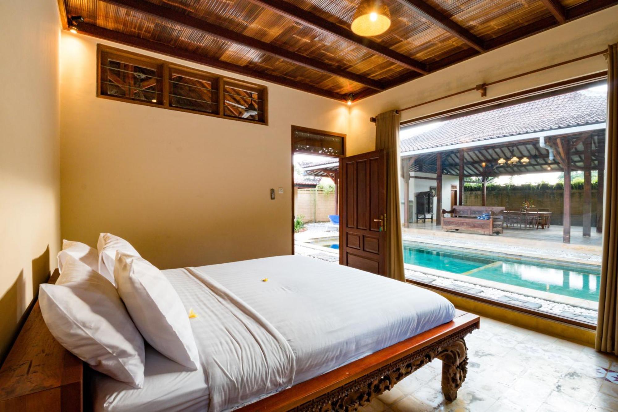 Bali Royal Heritage Villa Seminyak Exterior foto